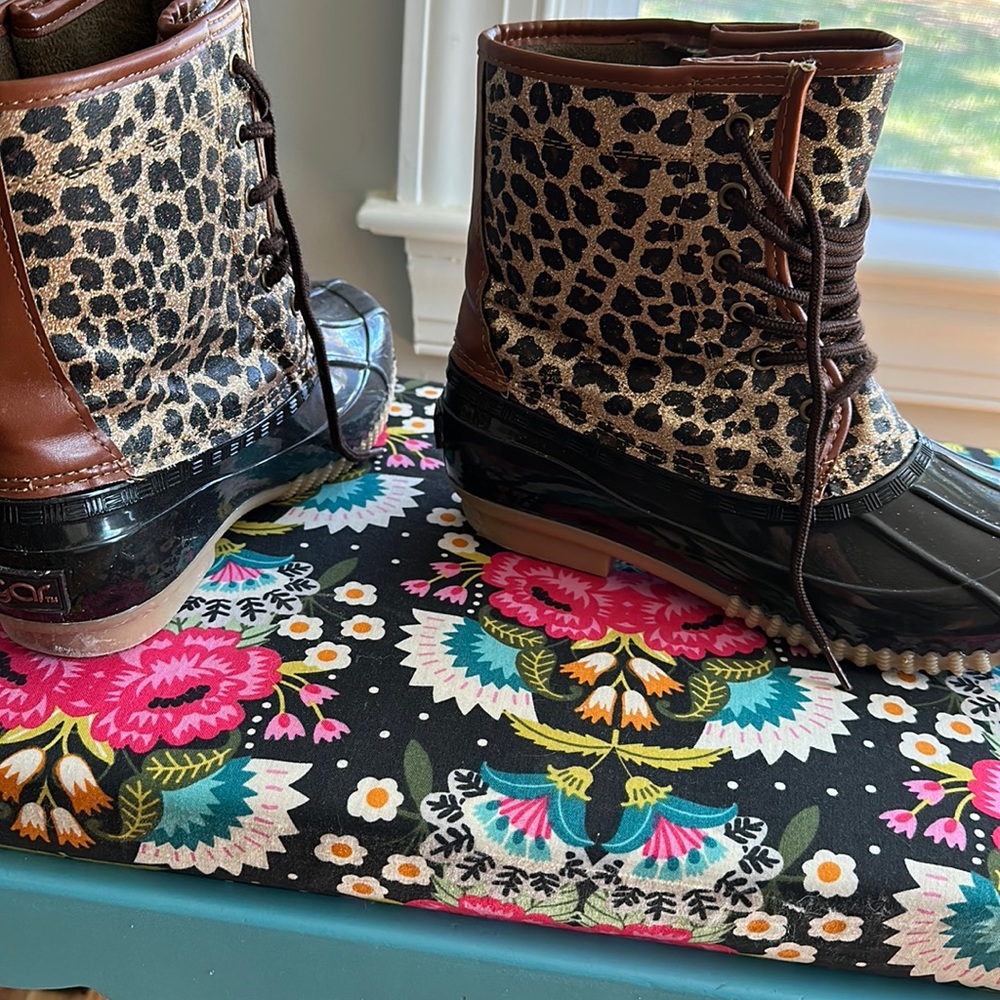 Glitter cheetah print duck boots